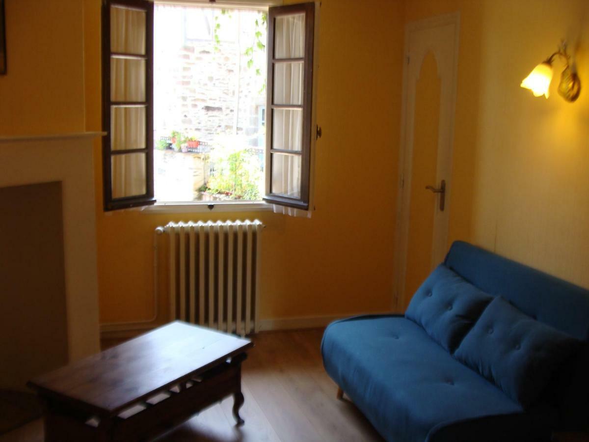 Logis La Gamade Donzenac Exterior foto