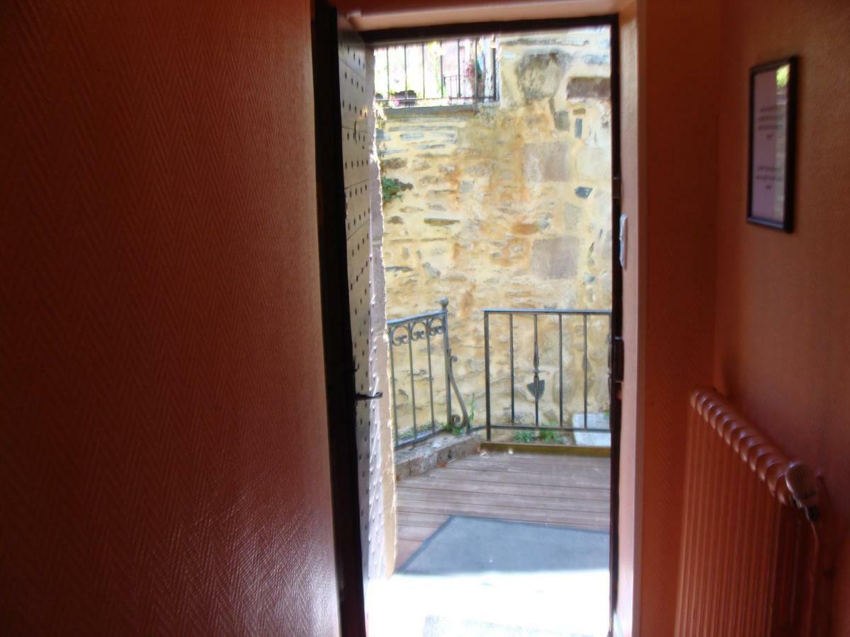 Logis La Gamade Donzenac Exterior foto